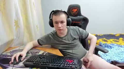 iliaskris online show from October 18, 5:46 pm