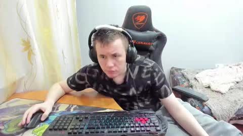 iliaskris online show from November 6, 1:06 am