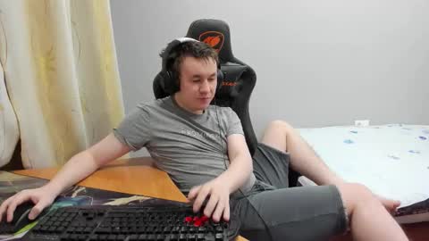 iliaskris online show from January 9, 12:30 pm