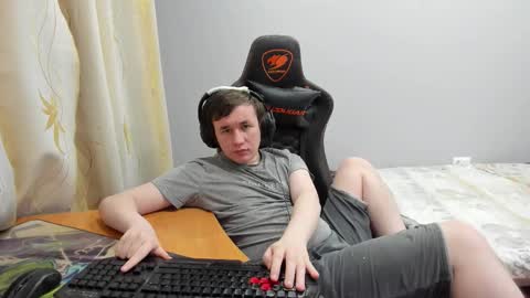 iliaskris online show from February 11, 5:07 pm