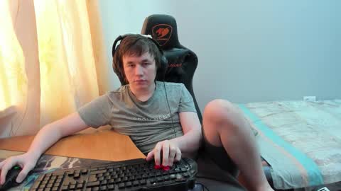 iliaskris online show from March 11, 7:03 am