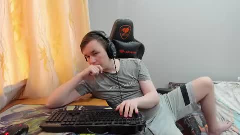 iliaskris online show from June 15, 2:41 pm