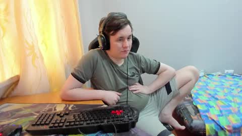 Snapshot of iliaskrislove chatting on July 19, 2:43 pm iliaskris online show from July 19, 2:43 pm