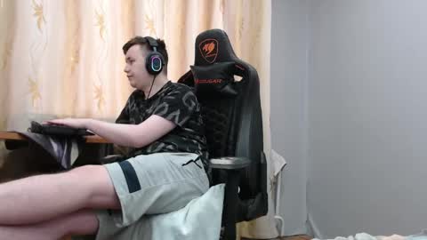 lord online show from April 29, 3:38 pm