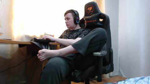 Snapshot of iliaskrisloveee chatting on May 29, 7:06 am lord online show from May 29, 7:06 am