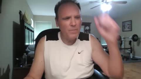 Snapshot of ilike2expose chatting on May 13, 5:32 pm ilike2expose online show from May 13, 5:32 pm