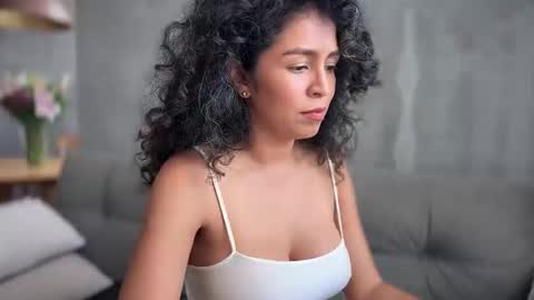 Snapshot of illaroom chatting on November 9, 6:39 pm Kloe online show from November 9, 6:39 pm