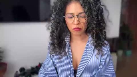 Kloe online show from February 13, 9:11 pm