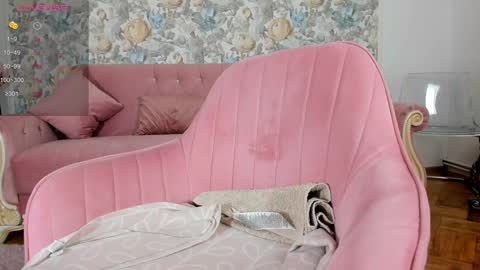 Snapshot of illegal_lorry chatting on February 9, 4:25 am illegal_lorry online show from February 9, 4:25 am