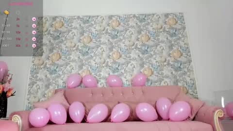 Snapshot of illegal_lorry chatting on February 14, 10:49 am illegal_lorry online show from February 14, 10:49 am