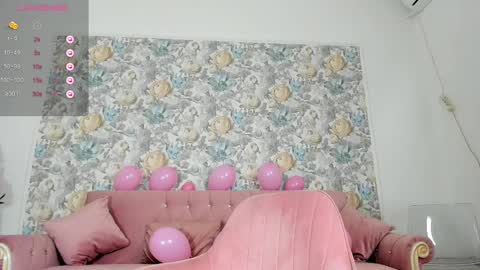 Snapshot of illegal_lorry chatting on February 19, 5:49 am illegal_lorry online show from February 19, 5:49 am