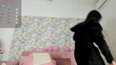 Snapshot of illegal_lorry chatting on March 9, 11:25 am illegal_lorry online show from March 9, 11:25 am