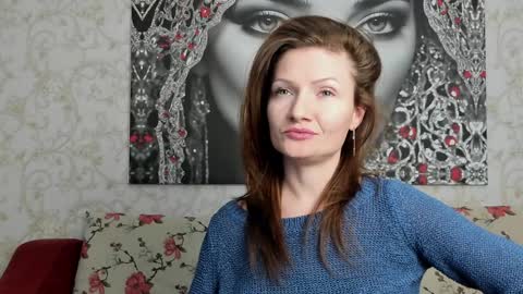 Snapshot of illegalbeauty87 chatting on December 10, 3:55 pm Ingrid or more easier...Miss GoDDess Mistress online show from December 10, 3:55 pm