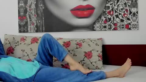Snapshot of illegalbeauty87 chatting on May 1, 2:05 am Ingrid or more easier...Miss GoDDess Mistress online show from May 1, 2:05 am