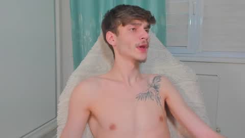 Snapshot of illusions888 chatting on January 30, 2:47 pm D-Illusion online show from January 30, 2:47 pm