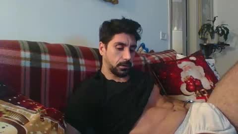 Snapshot of ilmangj90 chatting on December 19, 5:50 pm ilmangj90 online show from December 19, 5:50 pm