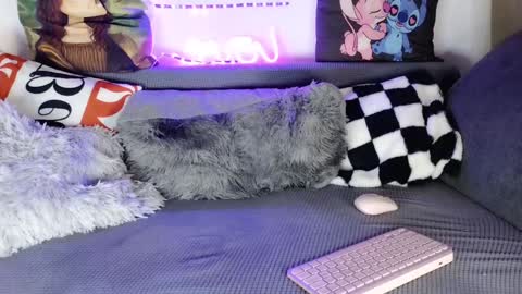 Snapshot of iloveextremestuff chatting on January 25, 11:43 pm nicollee online show from January 25, 11:43 pm