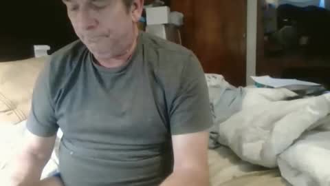 Snapshot of ilovetoshowoffagain chatting on December 18, 10:27 pm ilovetoshowoffagain online show from December 18, 10:27 pm