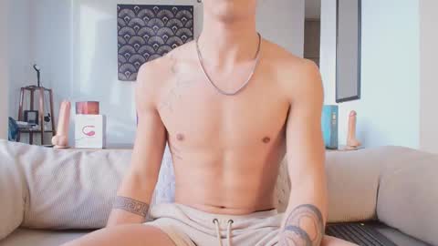 Snapshot of im__thomas chatting on September 17, 11:45 am IM THOMAS online show from September 17, 11:45 am