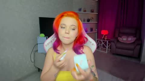 Roxy online show from April 29, 5:17 pm