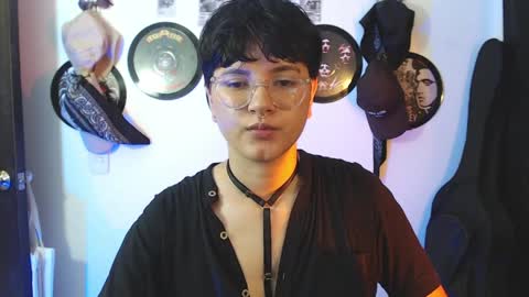 Sophie online show from May 15, 11:01 pm