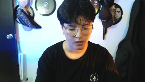 Sophie online show from May 17, 6:11 am