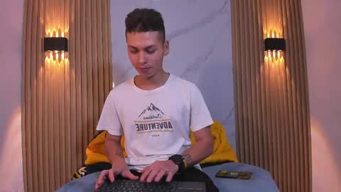 im_angelpreston online show from May 2, 11:26 am