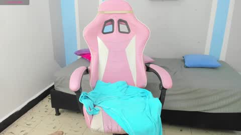 Snapshot of im_angels7 chatting on January 13, 9:19 am Angela online show from January 13, 9:19 am