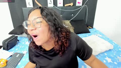 Snapshot of im_angels7 chatting on January 27, 11:11 pm Angela online show from January 27, 11:11 pm