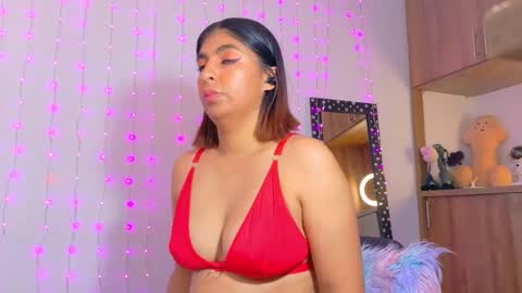 im_anna_ online show from December 19, 6:15 pm