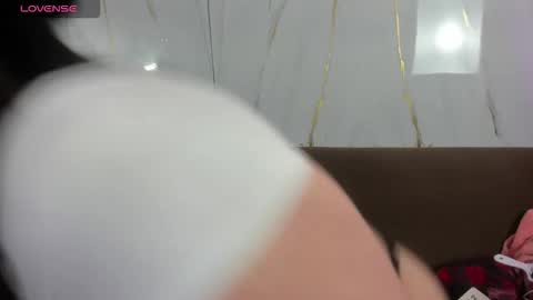 im_bunny__ online show from December 15, 1:04 pm