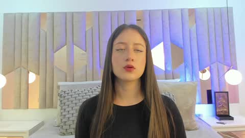 Snapshot of im_caro chatting on January 6, 4:47 am Caro online show from January 6, 4:47 am