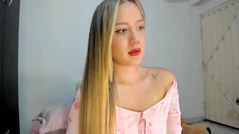 Caro   online show from June 9, 3:40 am