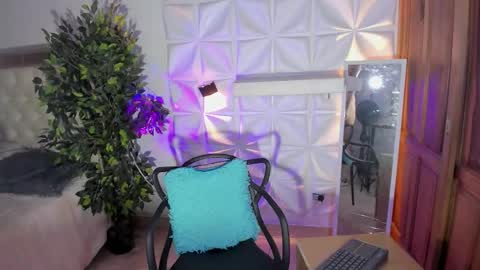 criss online show from November 6, 3:18 am