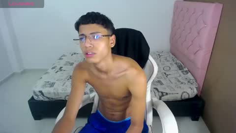 im_david01 online show from May 3, 12:27 am