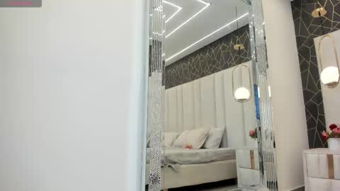 Snapshot of im_giselle_ chatting on March 9, 5:22 am Giselle online show from March 9, 5:22 am