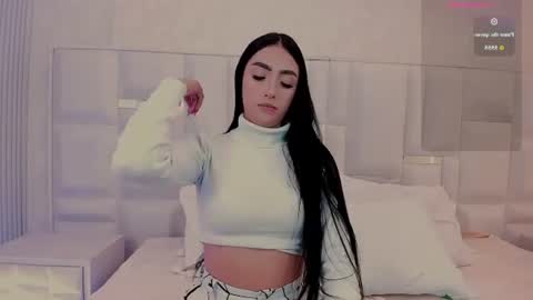 im_isabella1 online show from July 27, 12:06 am