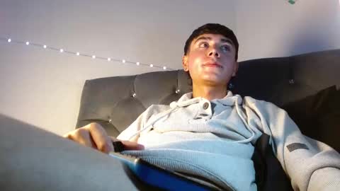 Snapshot of im_juanda chatting on February 5, 1:04 am im_juanda online show from February 5, 1:04 am