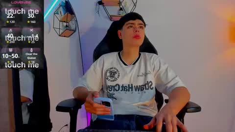 Snapshot of im_juaniito chatting on September 14, 1:38 am  40 OFF TODAY online show from September 14, 1:38 am