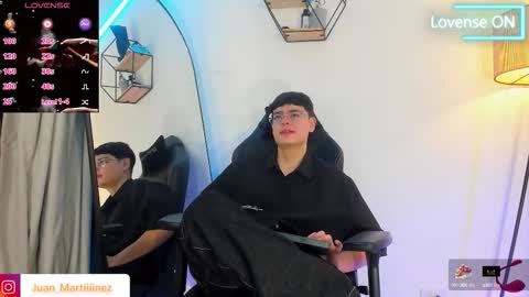 Snapshot of im_juaniito chatting on October 4, 4:21 am  40 OFF TODAY online show from October 4, 4:21 am