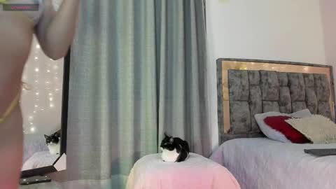 Snapshot of im_letty chatting on May 7, 1:33 am Letty online show from May 7, 1:33 am