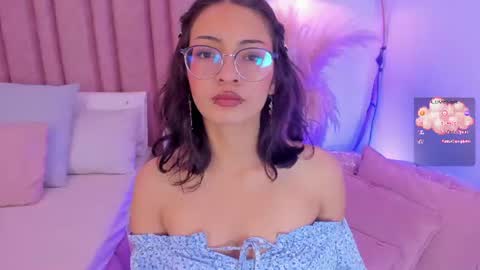 Snapshot of im_lily_ chatting on July 17, 1:18 pm Lilyy online show from July 17, 1:18 pm