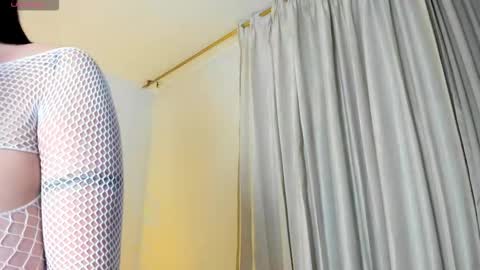 Snapshot of im_maitee chatting on November 12, 4:46 am im_maitee online show from November 12, 4:46 am