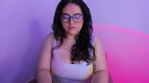 Snapshot of im_meii chatting on October 13, 10:32 pm mei mei uwu online show from October 13, 10:32 pm