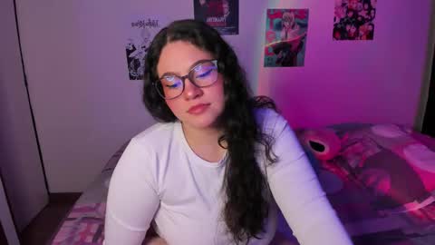 mei mei uwu online show from February 4, 2:06 am