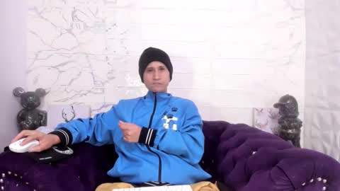 Snapshot of im_milan_rs chatting on January 30, 9:47 am im_milan_rs online show from January 30, 9:47 am