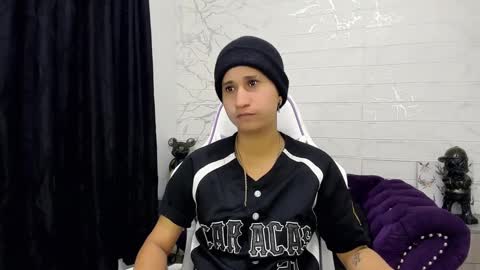 Snapshot of im_milan_rs chatting on February 8, 4:14 am im_milan_rs online show from February 8, 4:14 am