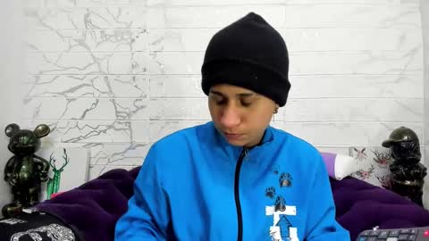 Snapshot of im_milan_rs chatting on February 9, 7:05 am im_milan_rs online show from February 9, 7:05 am