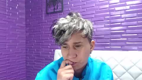 Snapshot of im_milan_rs chatting on February 21, 10:28 am im_milan_rs online show from February 21, 10:28 am