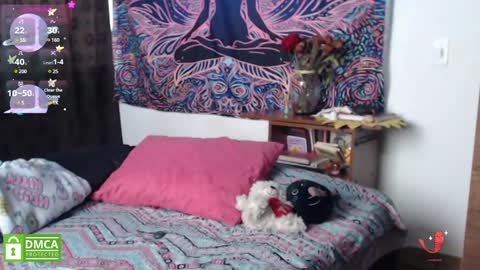 Cutie pie online show from February 9, 1:56 pm